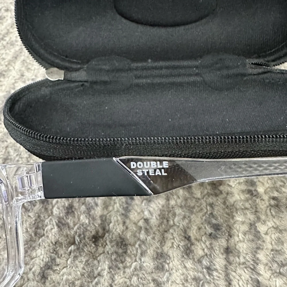 Boys youth Oakley eyeglass frames. Used, but in EUC.